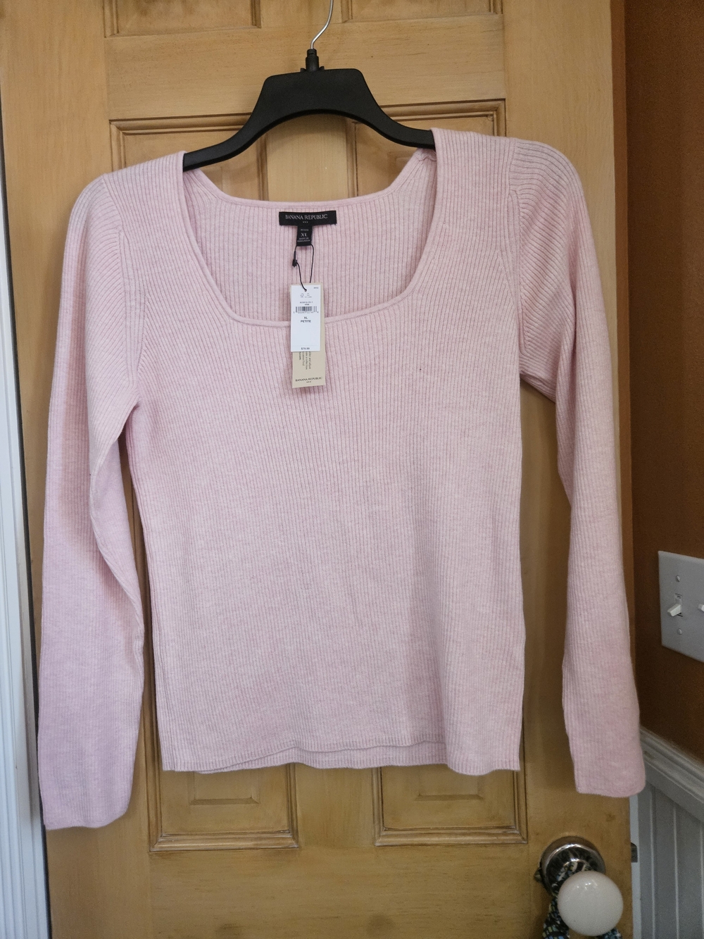 Banana Republic Light Pink Ribbed Scoop Neck Sweater